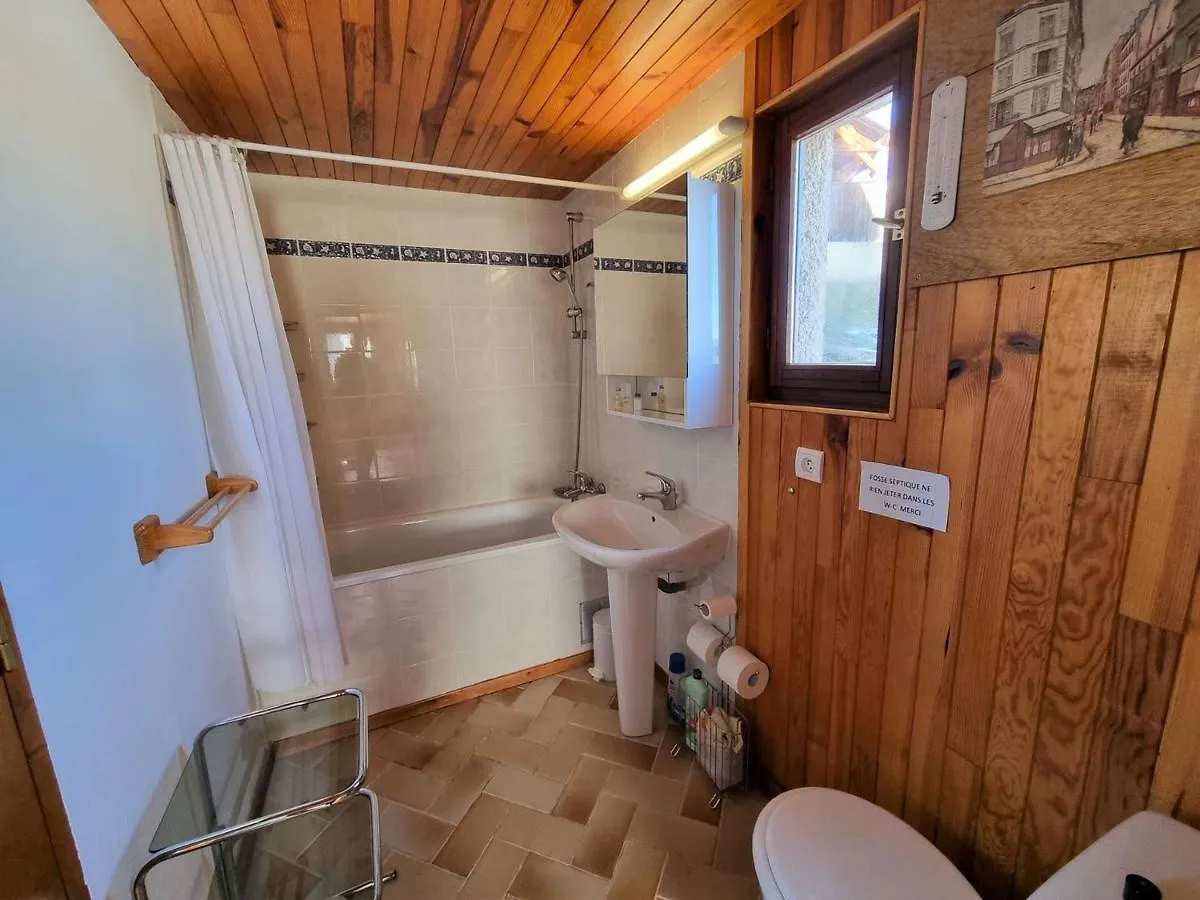 Holiday home Spacieux T2 Avec Jardin A Proximite Du Telesiege - Ideal Pour 4 Personnes - Fr-1-393-166 Saint-Michel-de-Chaillol